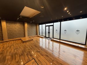 Photo 5- click for photo gallery